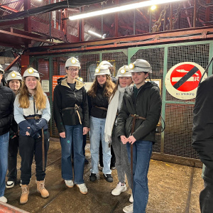 5870818d-6333-4d5f-b903-bb576ff25b21